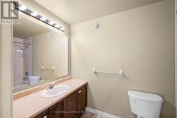 Main family bathroom on bedroom level - 