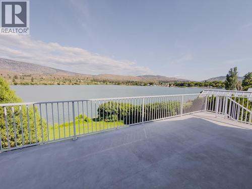 6905 Lakseide Drive, Oliver, BC 