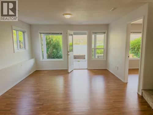 6905 Lakseide Drive, Oliver, BC 