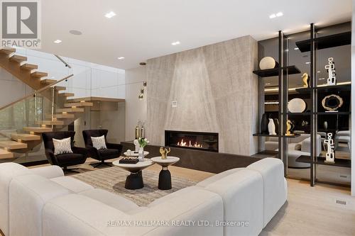652 Bedford Park Avenue, Toronto, ON 