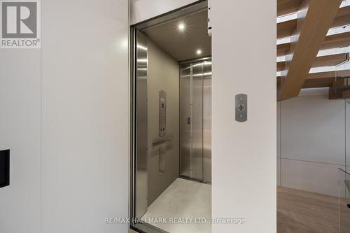 652 Bedford Park Avenue, Toronto, ON 