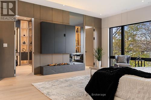 652 Bedford Park Avenue, Toronto, ON 