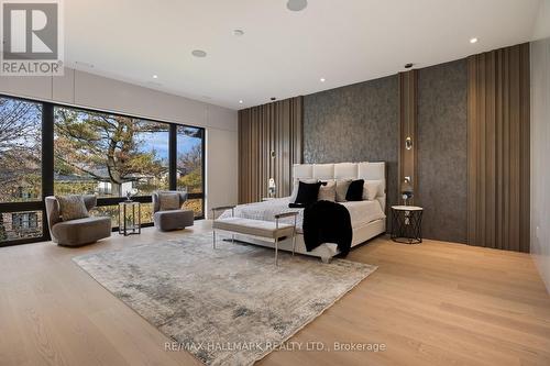 652 Bedford Park Avenue, Toronto, ON 