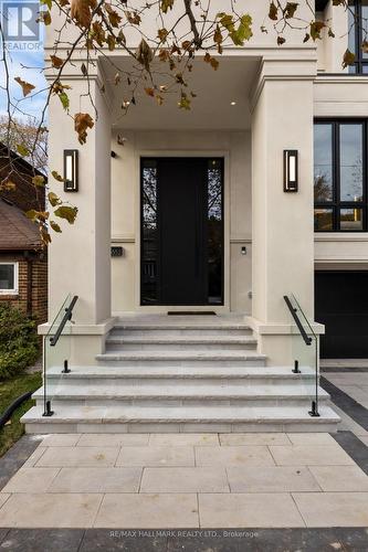 652 Bedford Park Avenue, Toronto, ON 
