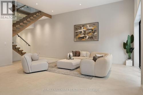 652 Bedford Park Avenue, Toronto, ON 