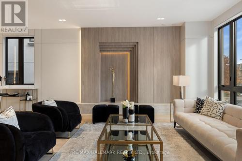652 Bedford Park Avenue, Toronto, ON 