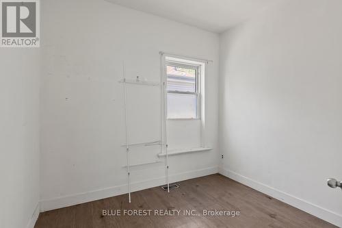 208 Maitland Street, London East (East K), ON - Indoor Photo Showing Other Room