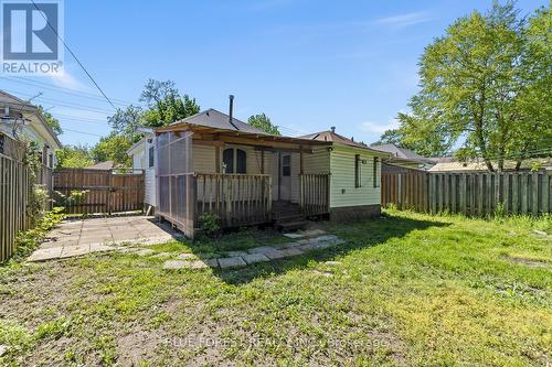 208 Maitland Street, London East (East K), ON - Outdoor With Deck Patio Veranda