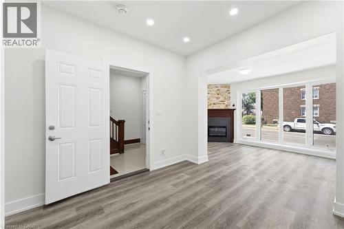 968 Main Street E, Hamilton, ON 