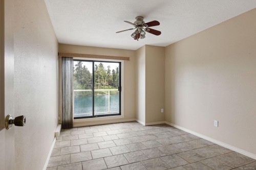 #3-67 Gorge Rd West, Saanich, BC 