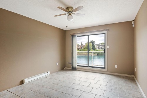#3-67 Gorge Rd West, Saanich, BC 