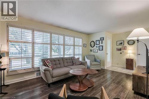 17 Orchard Crescent, Guelph, ON 