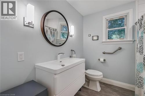 17 Orchard Crescent, Guelph, ON 