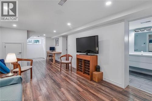 17 Orchard Crescent, Guelph, ON 