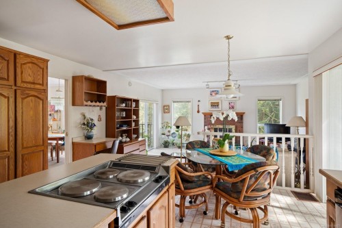 4617 Cliffwood Pl, Saanich, BC 