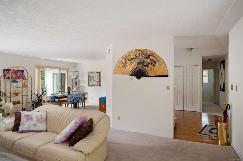 4617 Cliffwood Pl, Saanich, BC 