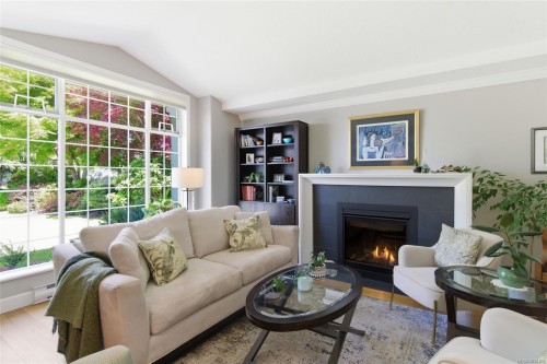1000 Eaglecrest Dr, Qualicum Beach, BC 