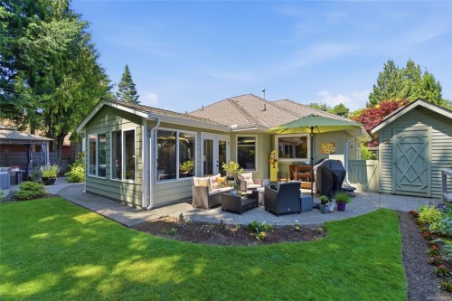 1000 Eaglecrest Dr, Qualicum Beach, BC 