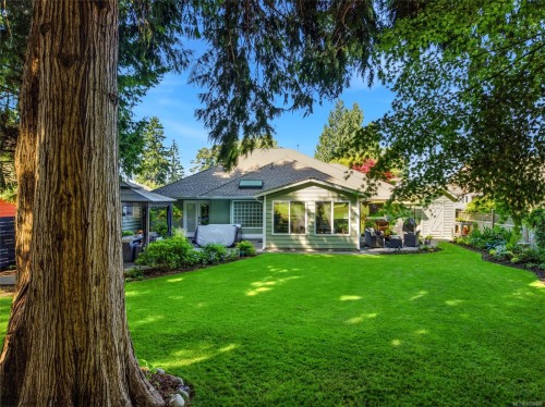 1000 Eaglecrest Dr, Qualicum Beach, BC 