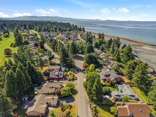 1000 Eaglecrest Dr, Qualicum Beach, BC 