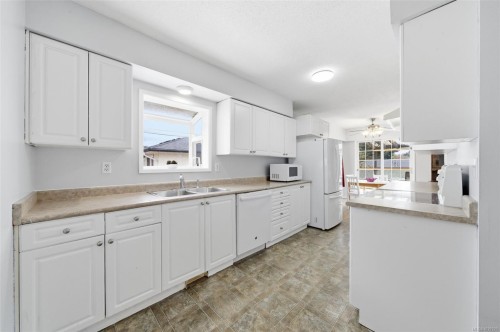 2844 Rita Rd, Langford, BC 