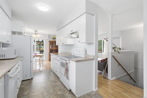 2844 Rita Rd, Langford, BC 