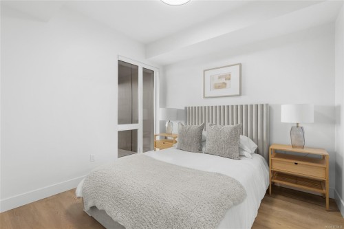 #316-2341 Bear Mountain Pkwy, Langford, BC - Indoor Photo Showing Bedroom