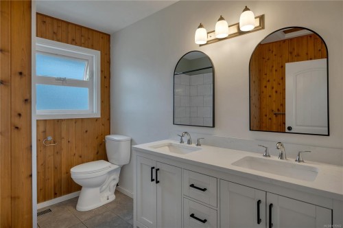 1048 Galerno Rd, Campbell River, BC 