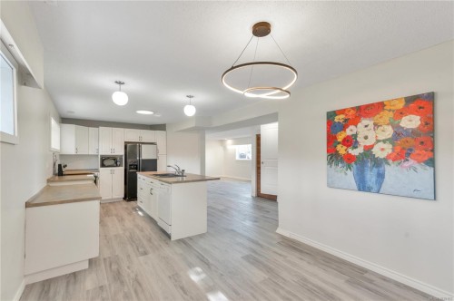 1048 Galerno Rd, Campbell River, BC 