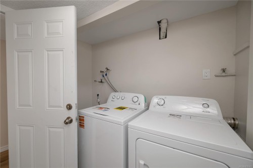 1048 Galerno Rd, Campbell River, BC 