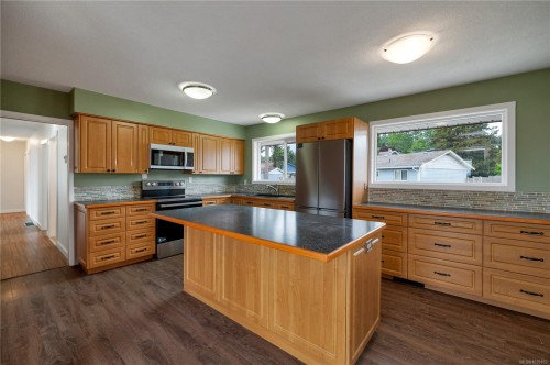 1048 Galerno Rd, Campbell River, BC 
