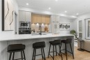 #513-2341 Bear Mountain Pkwy, Langford, BC  - Indoor Photo Showing Kitchen With Upgraded Kitchen 