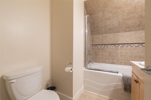 1171 Fosters Pl, Courtenay, BC 