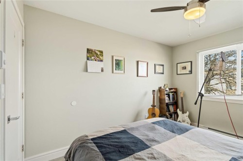 #302-904 Hillside Ave, Victoria, BC - Indoor Photo Showing Bedroom