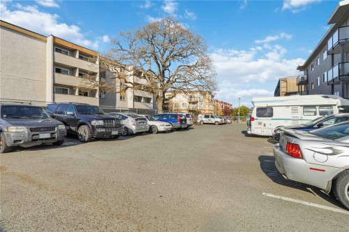 #302-904 Hillside Ave, Victoria, BC - Outdoor