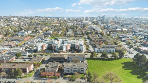 #302-904 Hillside Ave, Victoria, BC - Outdoor With View
