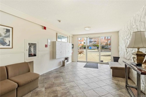 #302-904 Hillside Ave, Victoria, BC - Indoor