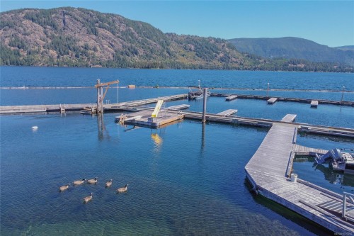 #6-6855 Park Ave, Honeymoon Bay, BC 