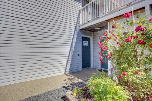 #6-6855 Park Ave, Honeymoon Bay, BC 