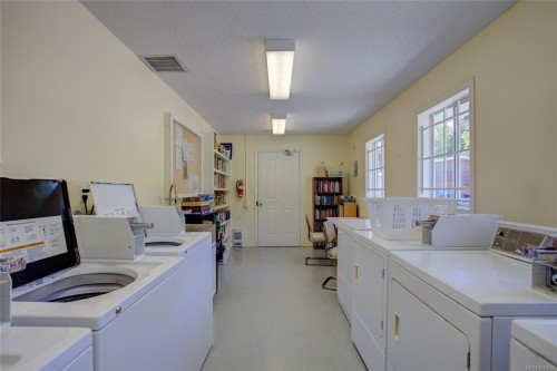 #6-6855 Park Ave, Honeymoon Bay, BC 