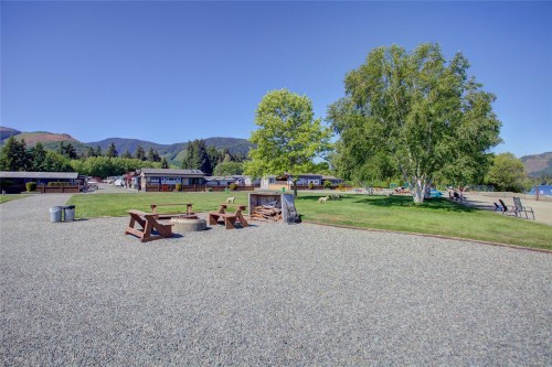 #6-6855 Park Ave, Honeymoon Bay, BC 