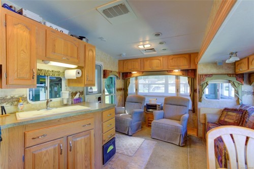 #6-6855 Park Ave, Honeymoon Bay, BC 