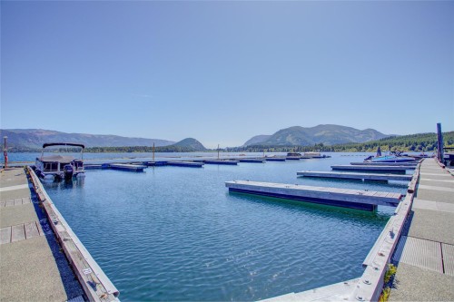 #6-6855 Park Ave, Honeymoon Bay, BC 