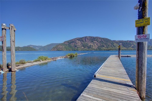 #6-6855 Park Ave, Honeymoon Bay, BC 