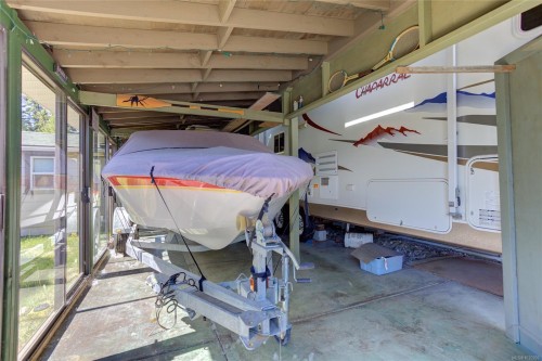 #6-6855 Park Ave, Honeymoon Bay, BC 