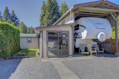 #6-6855 Park Ave, Honeymoon Bay, BC 