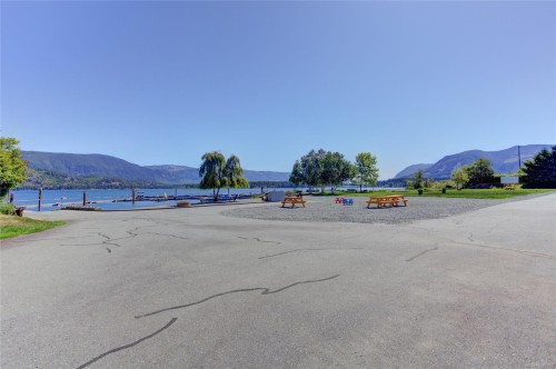 #6-6855 Park Ave, Honeymoon Bay, BC 