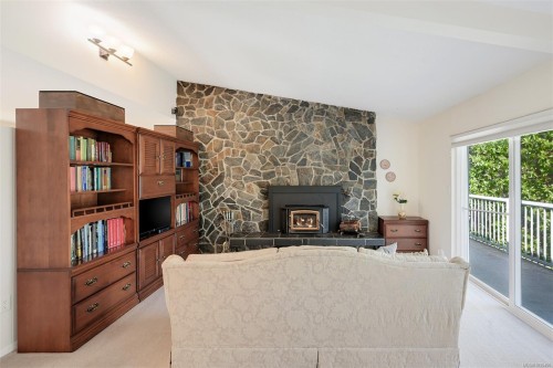 1495 Lands End Rd, North Saanich, BC 