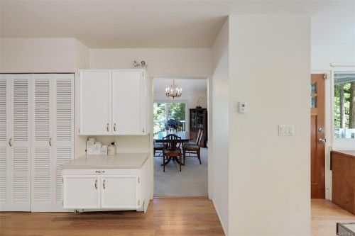 1495 Lands End Rd, North Saanich, BC 