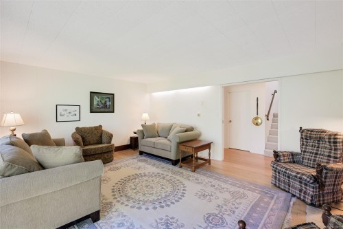 1495 Lands End Rd, North Saanich, BC 
